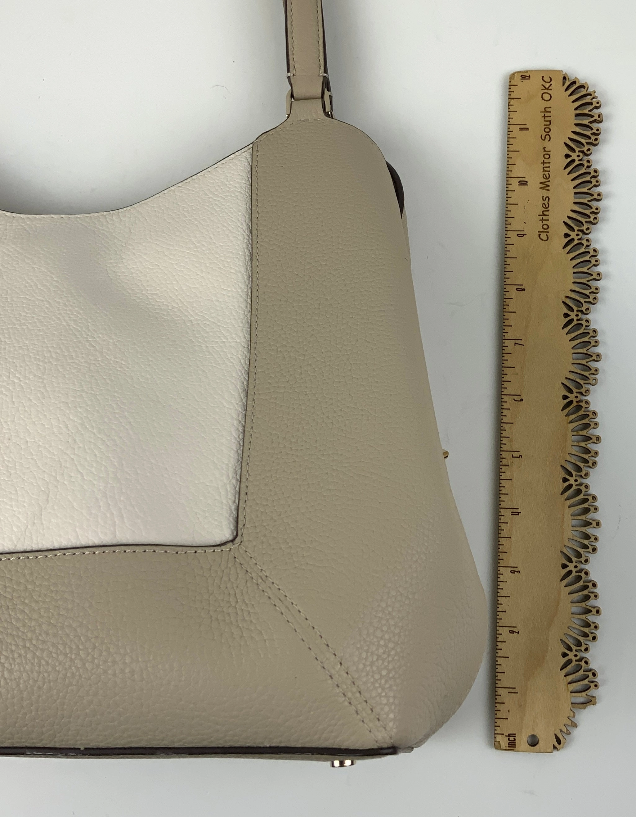 Handbag Designer By Kate Spade In Cream & Tan, Size:Large