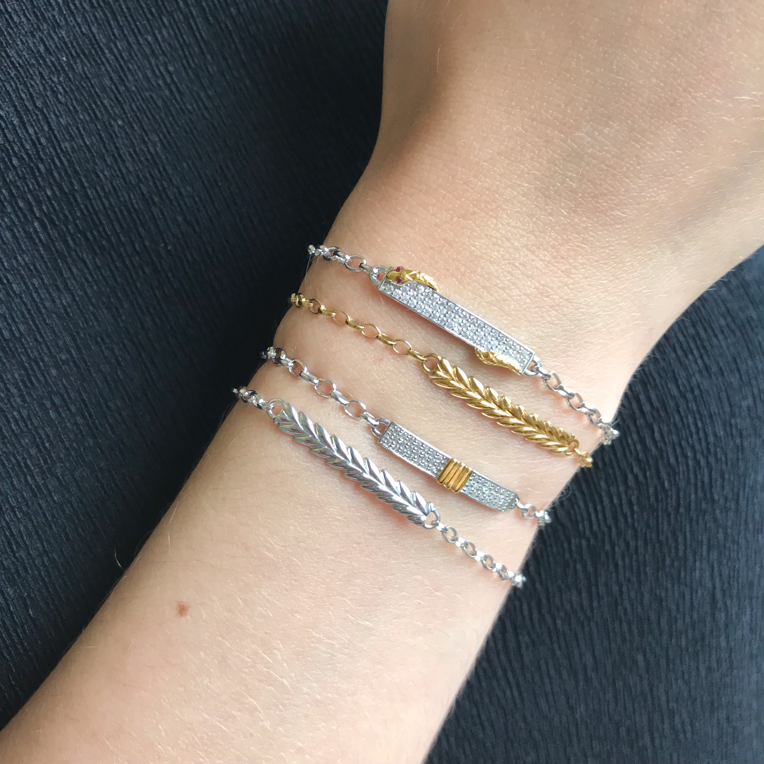 "Breathe" Leaf Poesy 18K Gold Bracelet